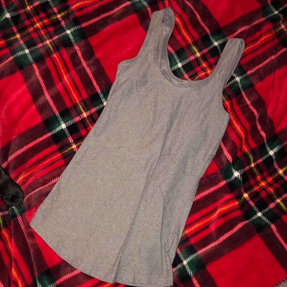 Grey tank top